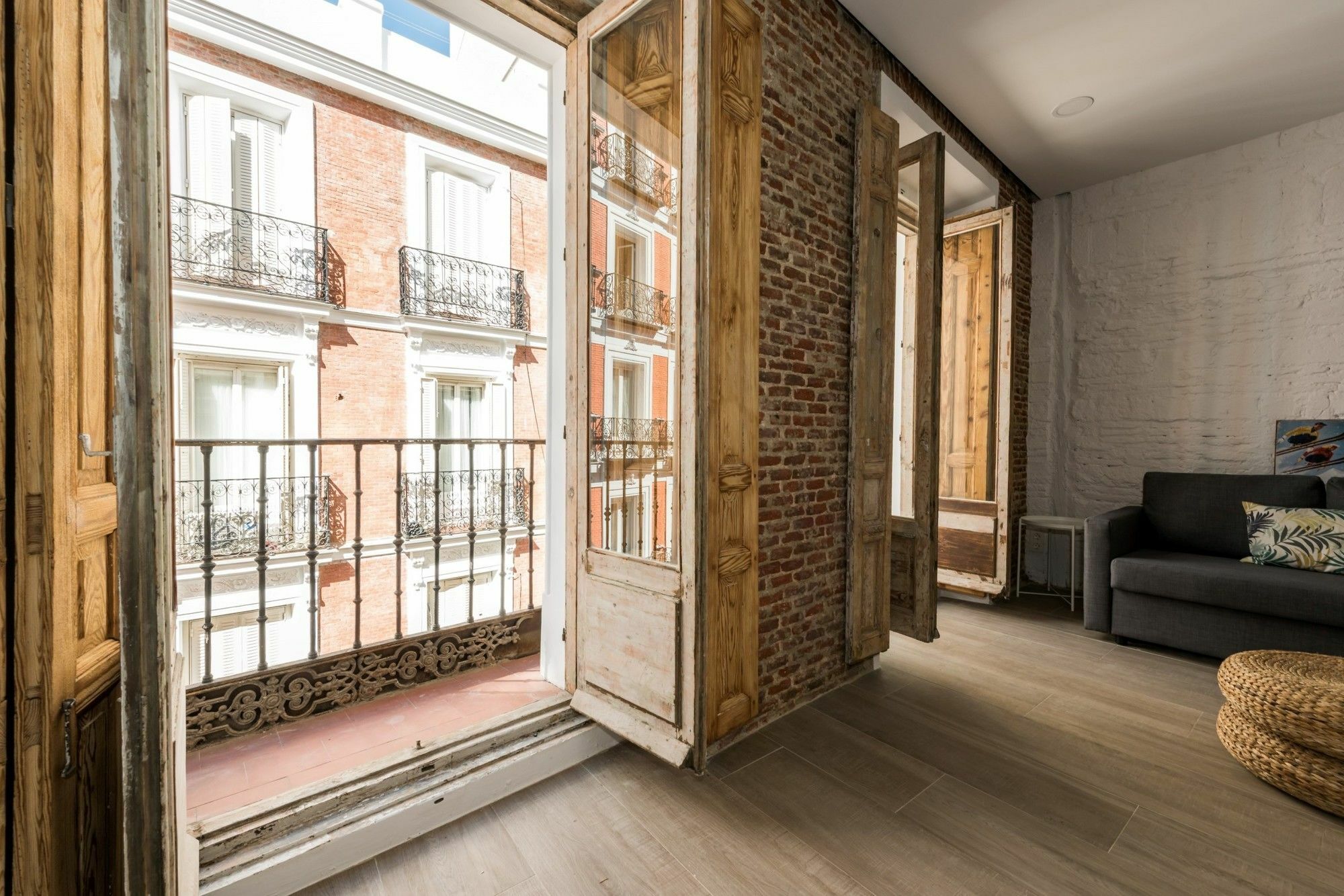 Hortaleza City Center Madrid Exterior photo